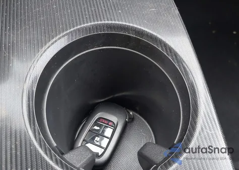 2025 Honda Civic Sport z USA, uszkodzony, nr VIN 19XFL2H80SE010738